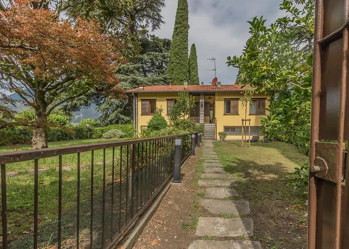 Casa Sandra Giardino E Daire *